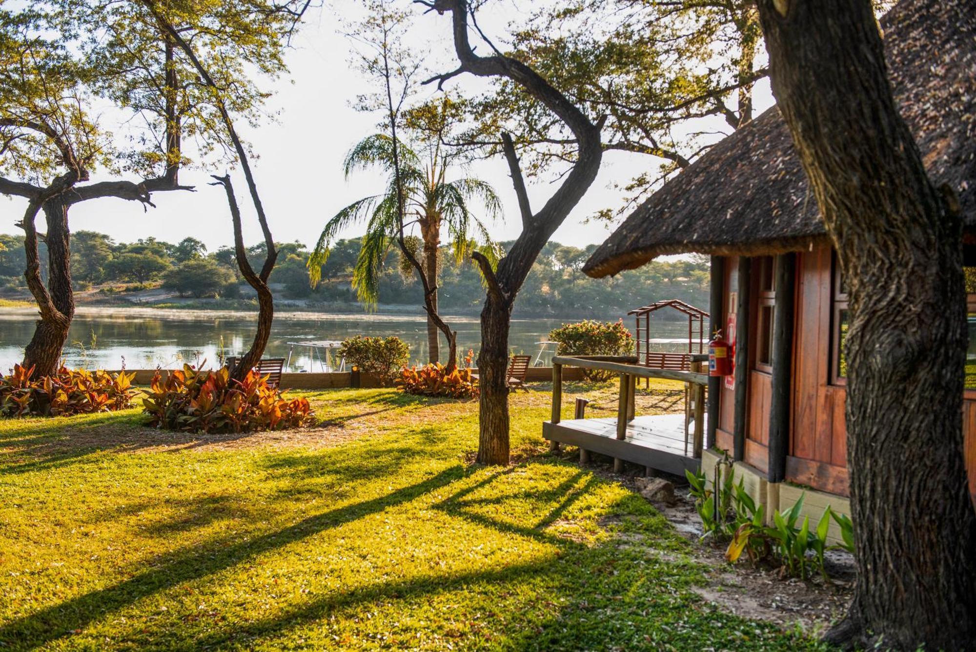 Gondwana Hakusembe River Lodge Rundu Eksteriør bilde