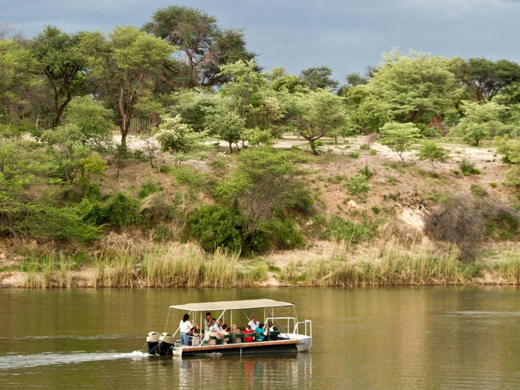 Gondwana Hakusembe River Lodge Rundu Eksteriør bilde