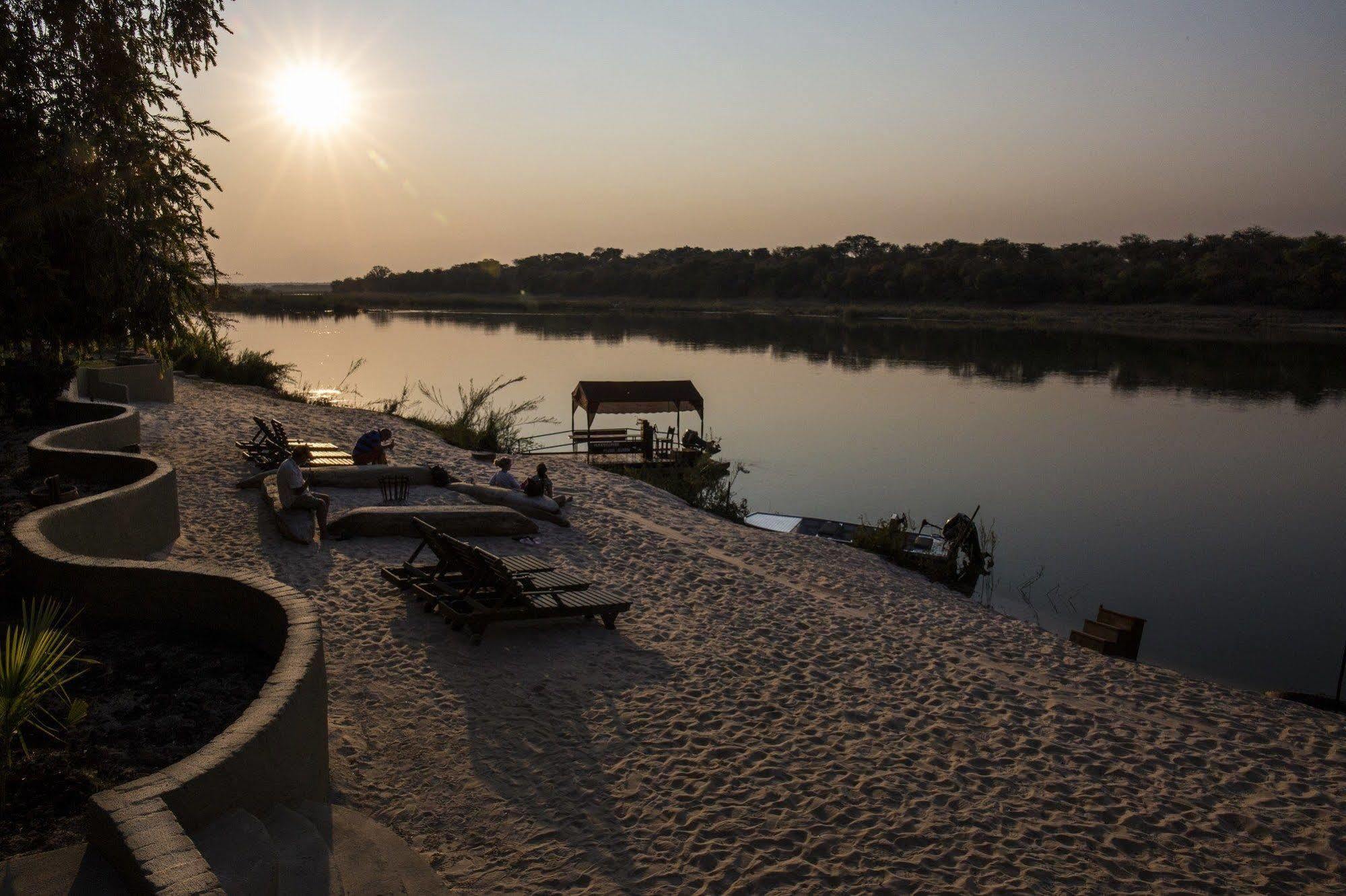 Gondwana Hakusembe River Lodge Rundu Eksteriør bilde