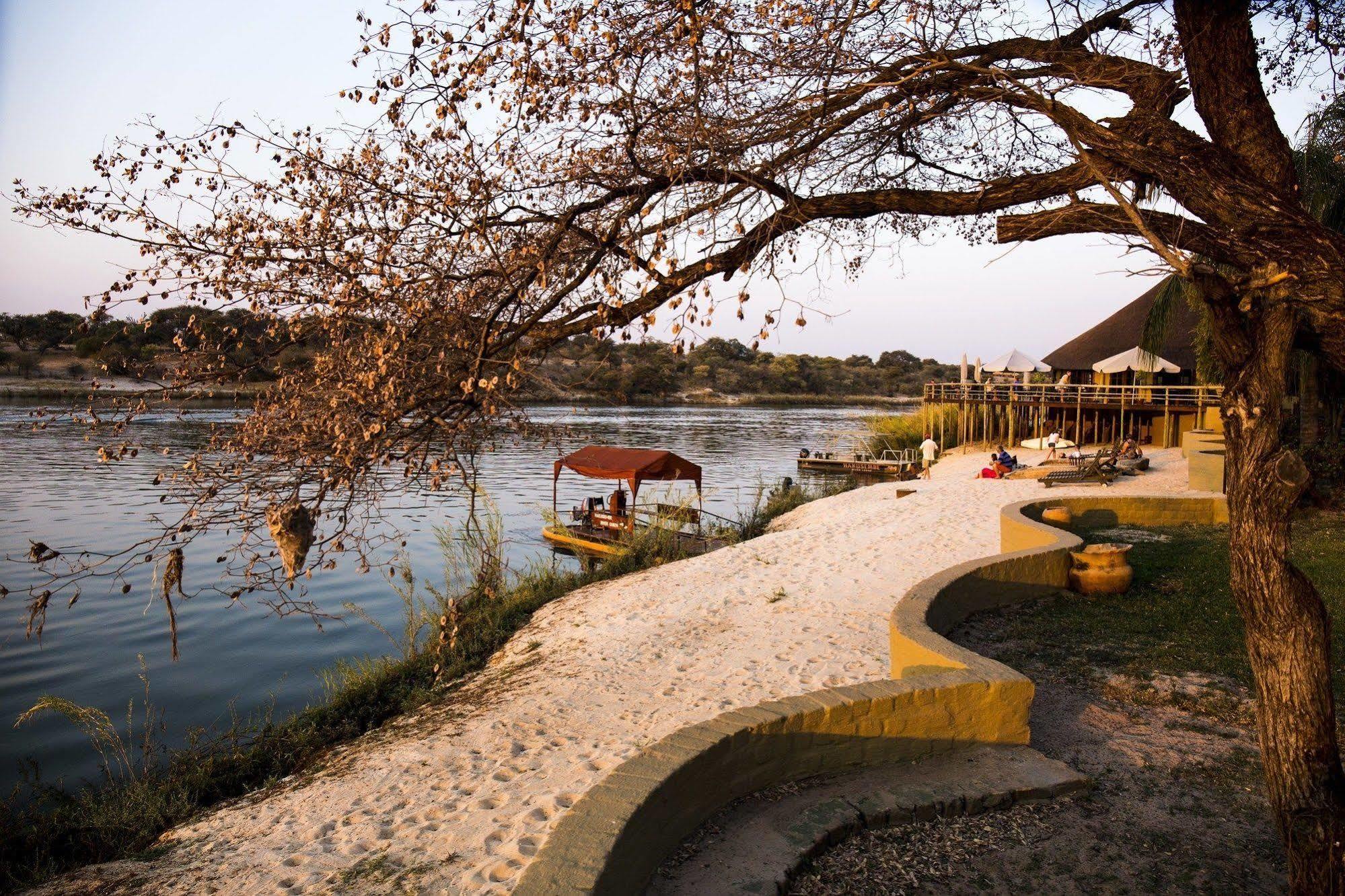 Gondwana Hakusembe River Lodge Rundu Eksteriør bilde