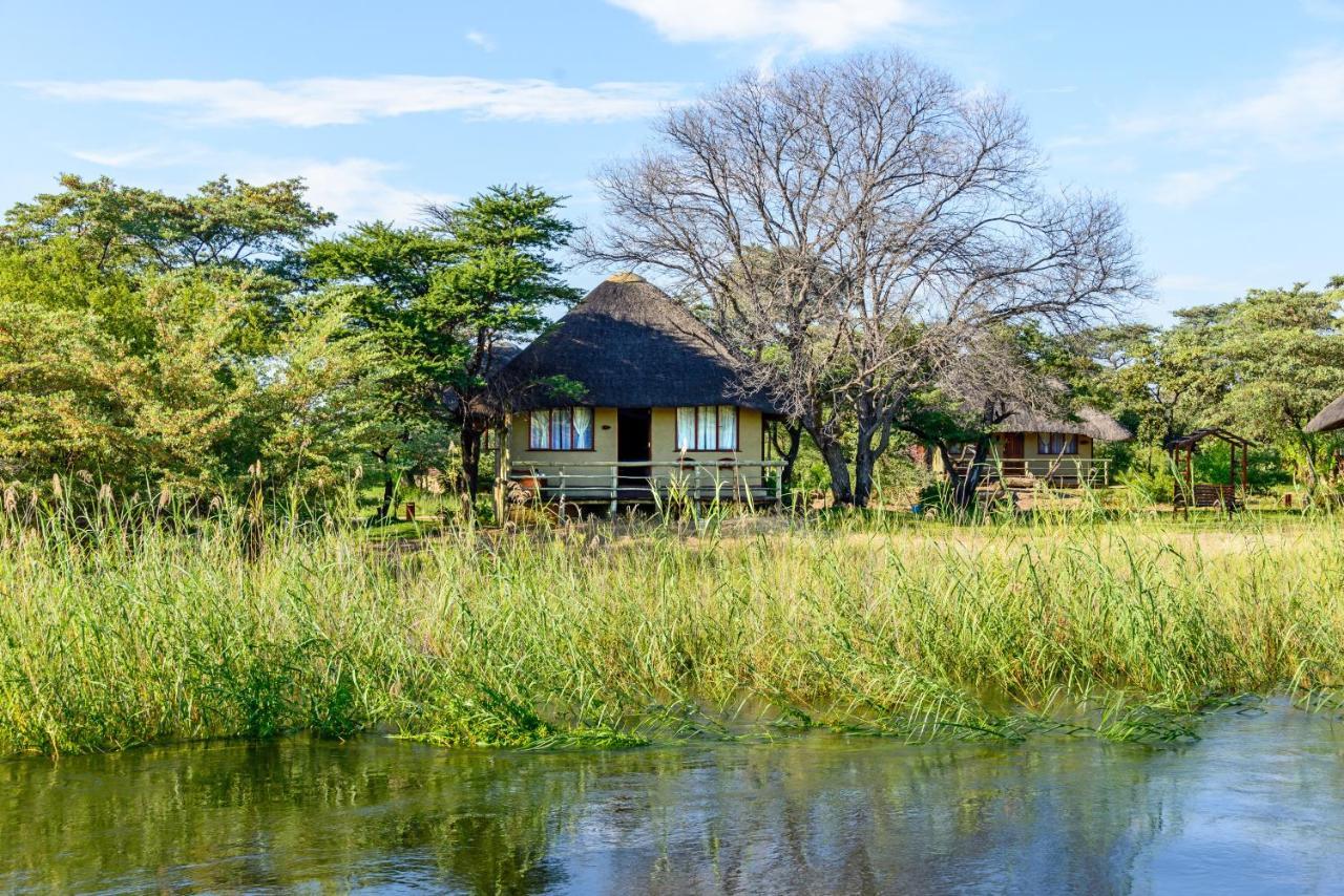 Gondwana Hakusembe River Lodge Rundu Eksteriør bilde